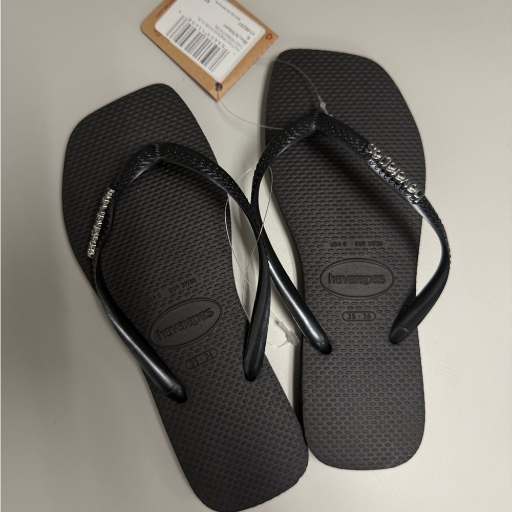 Black Havaianas Sandals